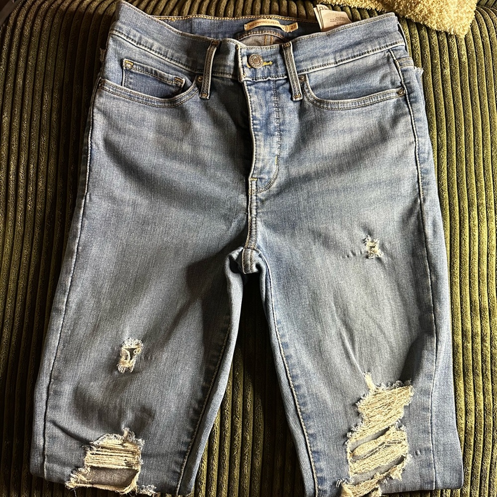 Levi jeans